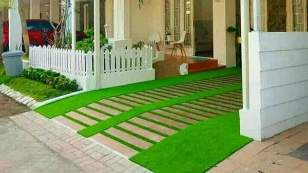 teras rumput sintetis untuk parkiran